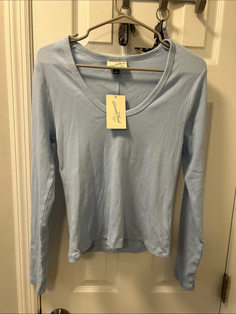 Universal Thread Light Blue Scoop Neck Long Sleeve Tee